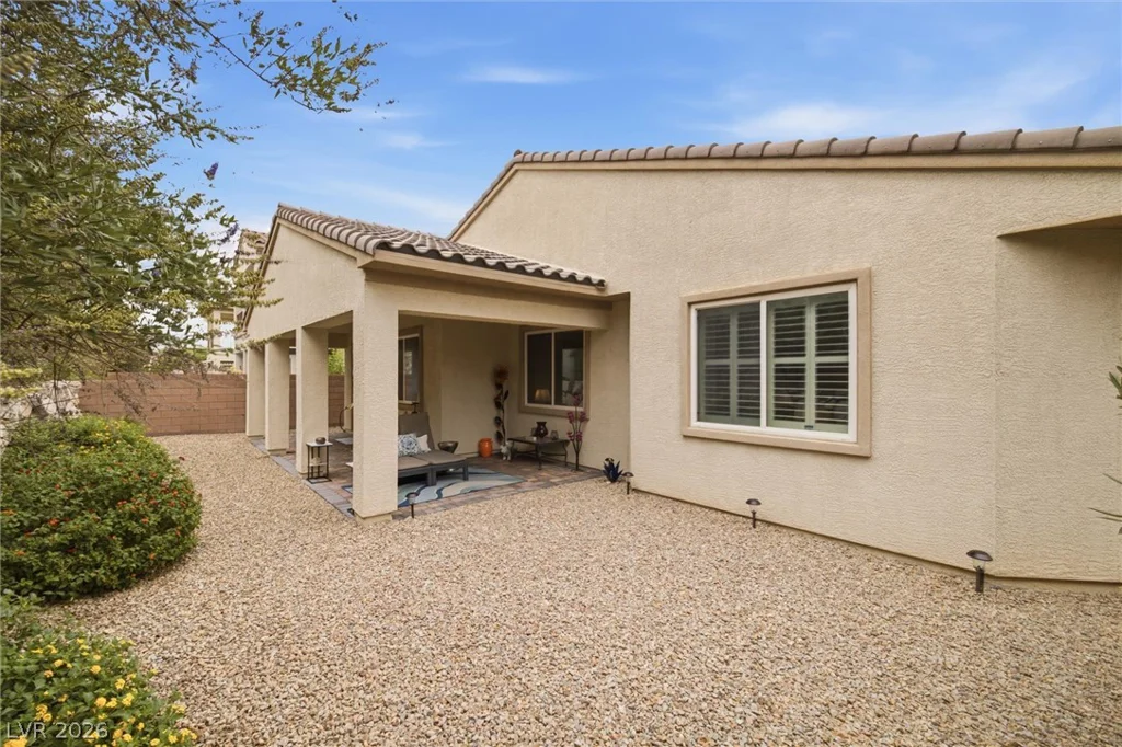 9821 Buttermilk Falls, Las Vegas, NV 89178