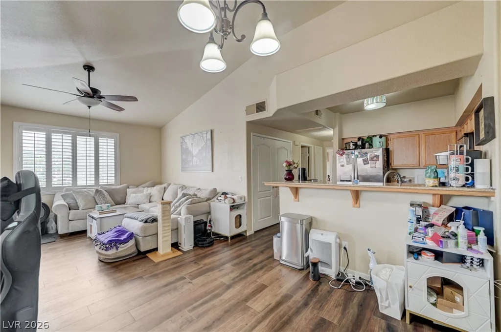 7700 Constanso, Las Vegas, NV 89128
