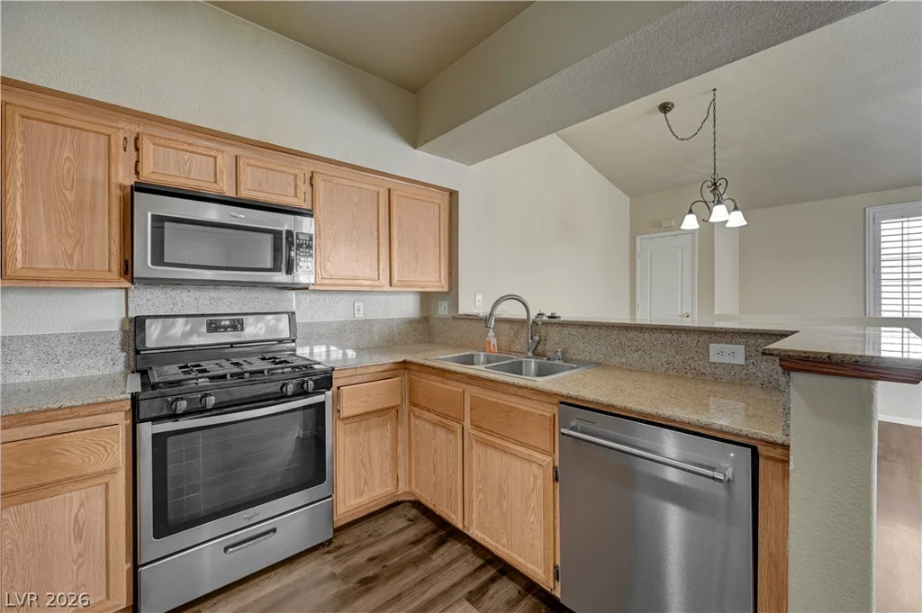 7700 Constanso, Las Vegas, NV 89128