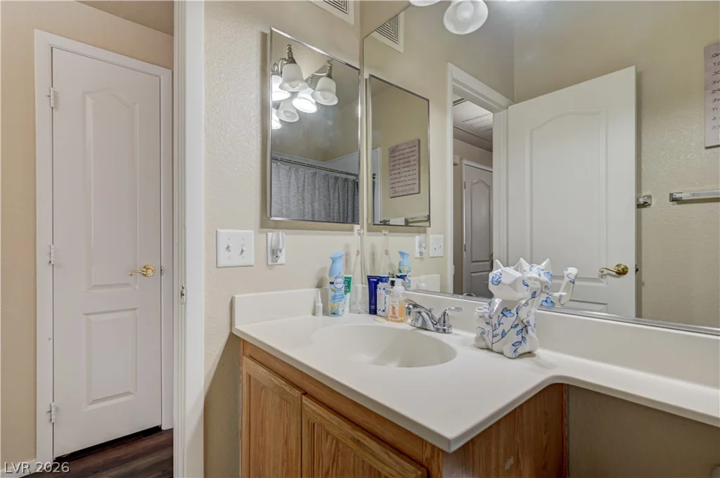 7700 Constanso, Las Vegas, NV 89128