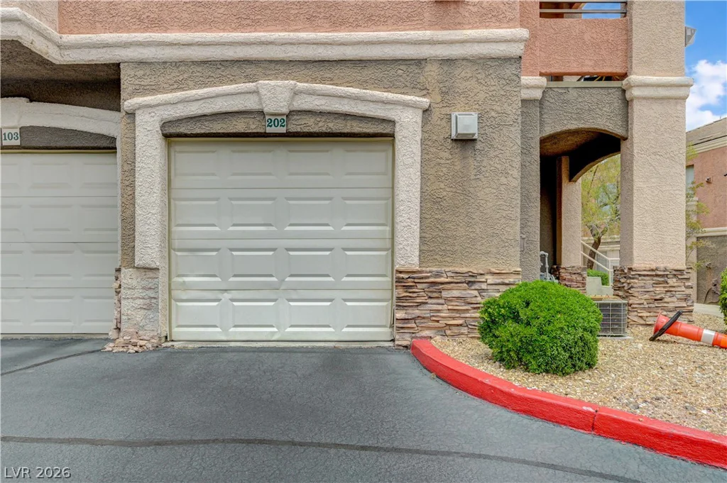 7700 Constanso, Las Vegas, NV 89128