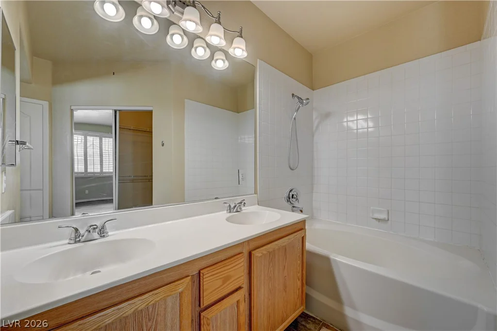 7700 Constanso, Las Vegas, NV 89128