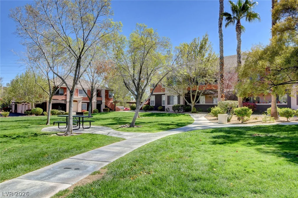 7700 Constanso, Las Vegas, NV 89128