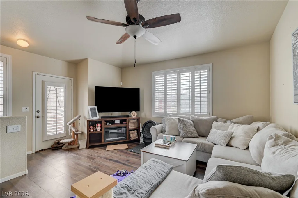 7700 Constanso, Las Vegas, NV 89128