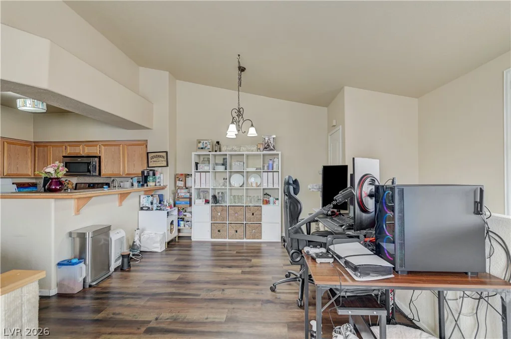 7700 Constanso, Las Vegas, NV 89128