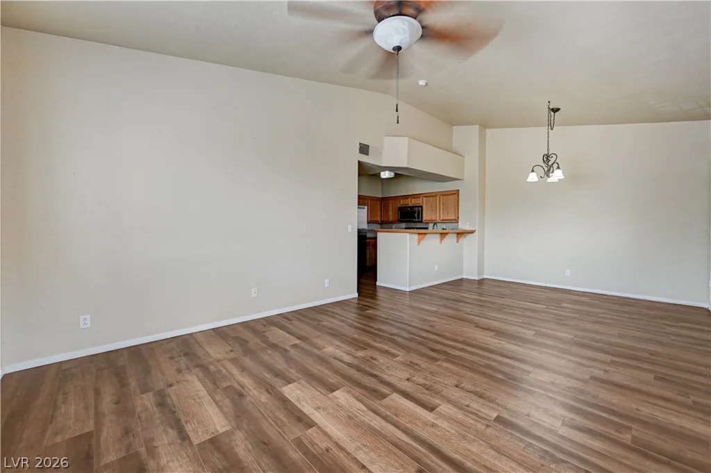7700 Constanso, Las Vegas, NV 89128