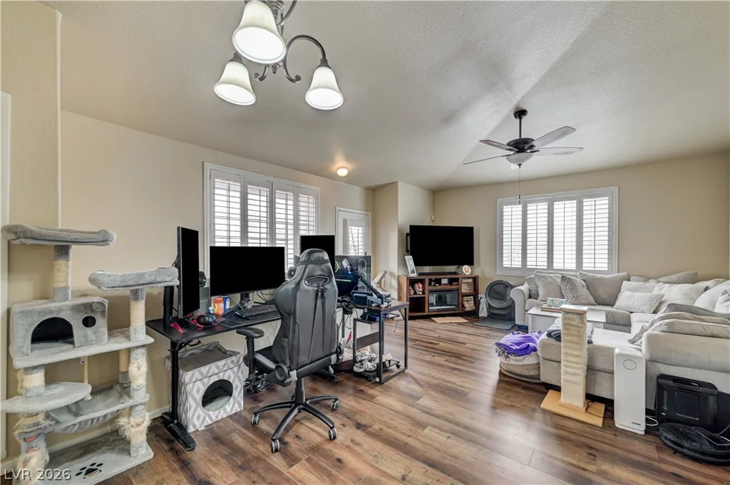 7700 Constanso, Las Vegas, NV 89128