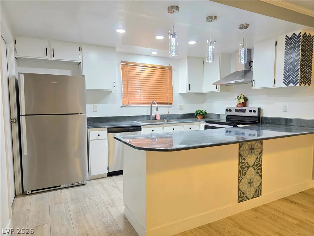 3275 Arville, Las Vegas, NV 89102