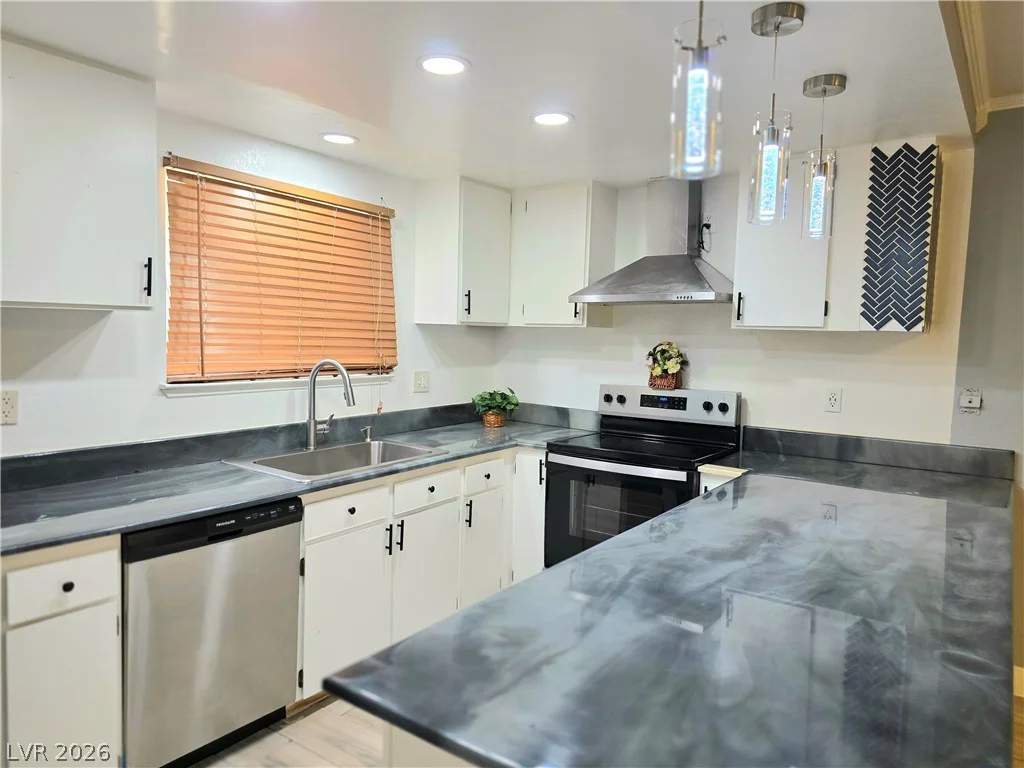 3275 Arville, Las Vegas, NV 89102