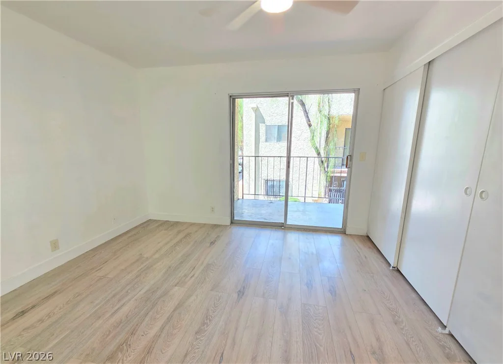 3275 Arville, Las Vegas, NV 89102