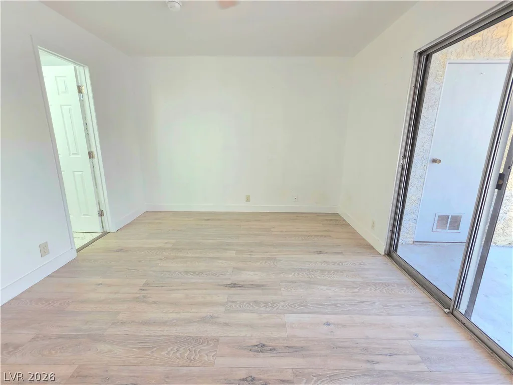 3275 Arville, Las Vegas, NV 89102