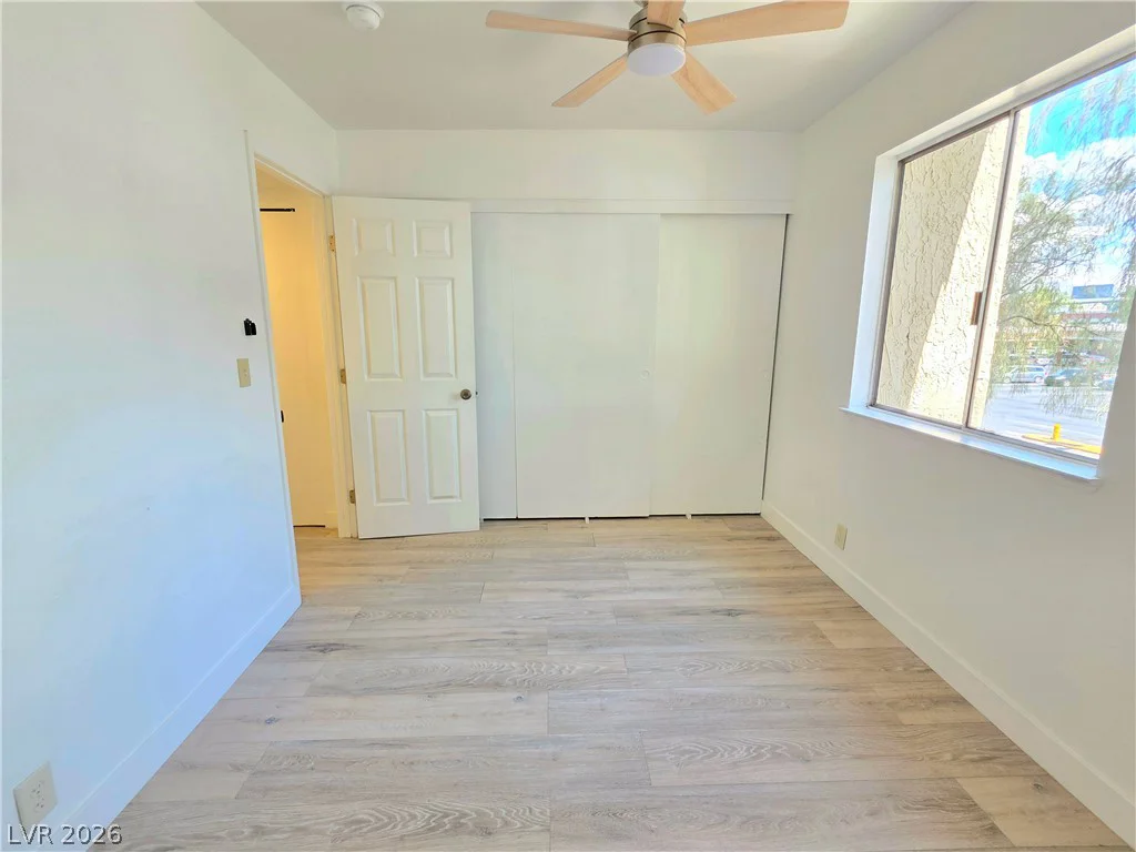 3275 Arville, Las Vegas, NV 89102