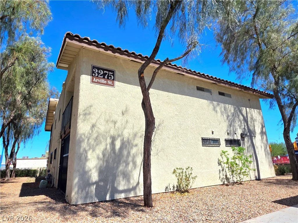 3275 Arville, Las Vegas, NV 89102