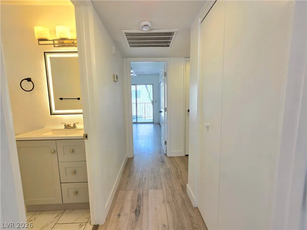 3275 Arville, Las Vegas, NV 89102