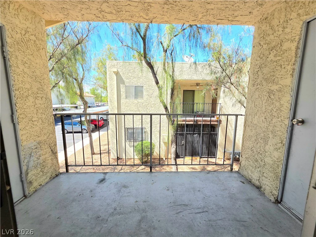 3275 Arville, Las Vegas, NV 89102