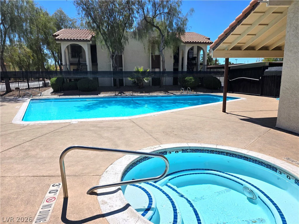 3275 Arville, Las Vegas, NV 89102
