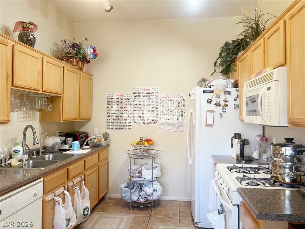 2305 Horizon Ridge, Henderson, NV 89052