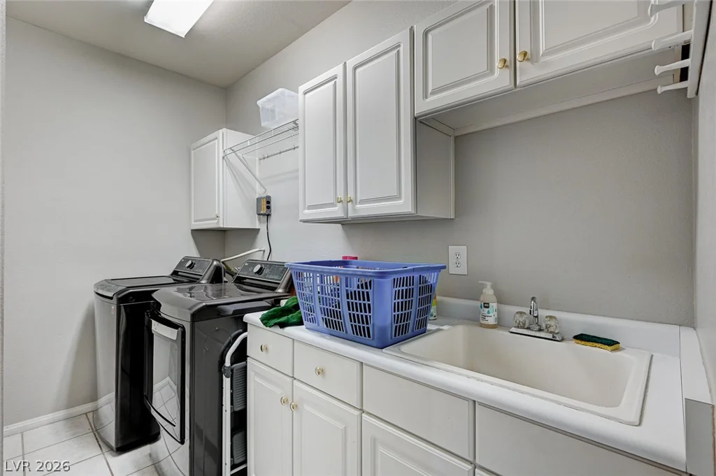 1604 Cardinal Bluff, Las Vegas, NV 89128