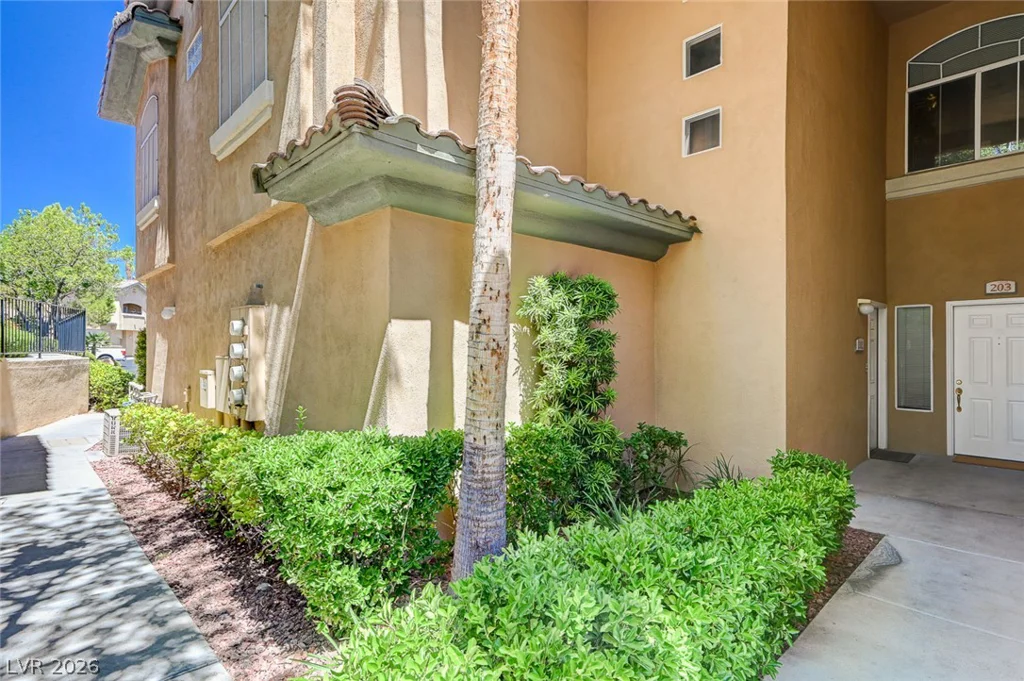 1604 Cardinal Bluff, Las Vegas, NV 89128