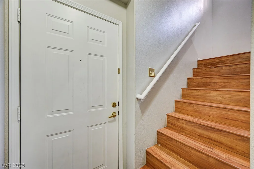 1604 Cardinal Bluff, Las Vegas, NV 89128