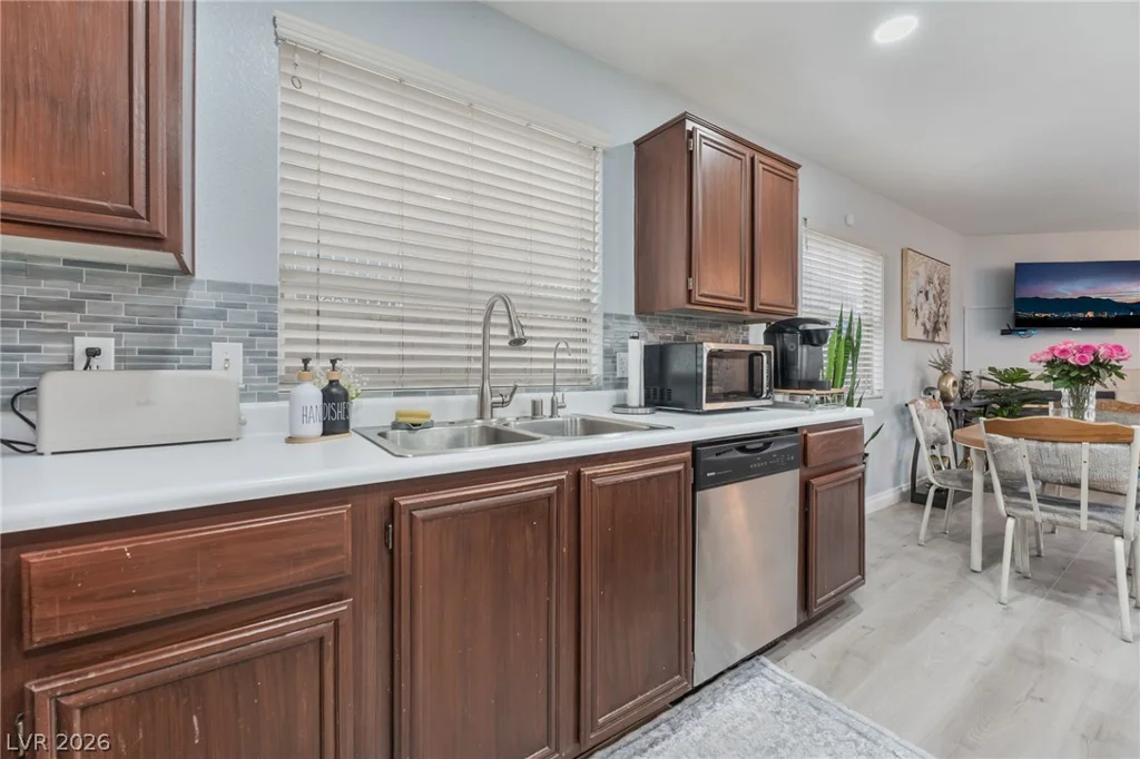 1982 Shannon Christine, Las Vegas, NV 89104