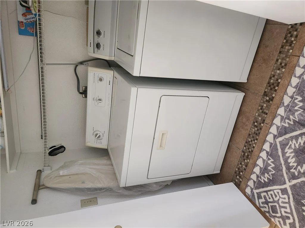 1108 Cimarron, Las Vegas, NV 89128