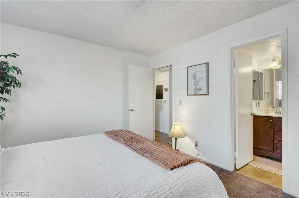 1108 Cimarron, Las Vegas, NV 89128
