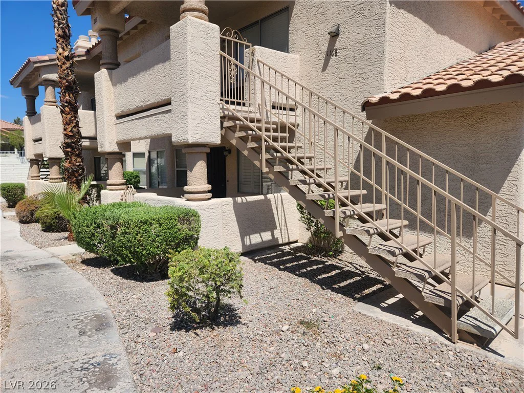 1108 Cimarron, Las Vegas, NV 89128