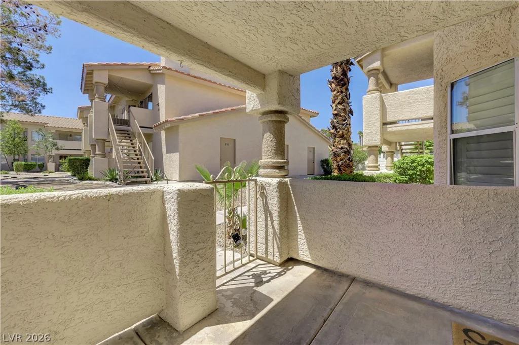1108 Cimarron, Las Vegas, NV 89128