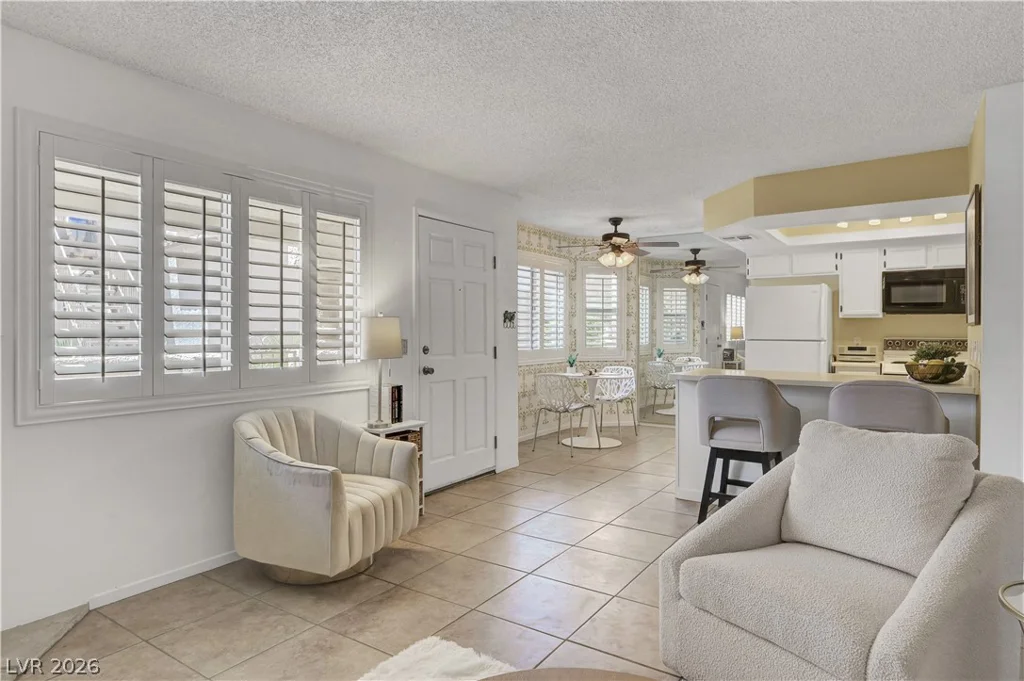 1108 Cimarron, Las Vegas, NV 89128
