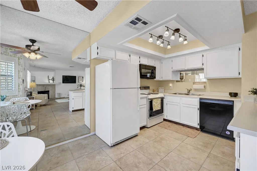 1108 Cimarron, Las Vegas, NV 89128
