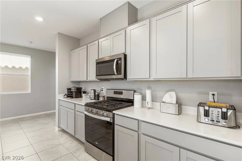 9717 Manchester Peak, Las Vegas, NV 89178