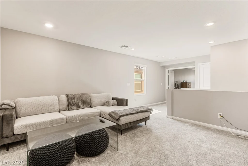 9717 Manchester Peak, Las Vegas, NV 89178