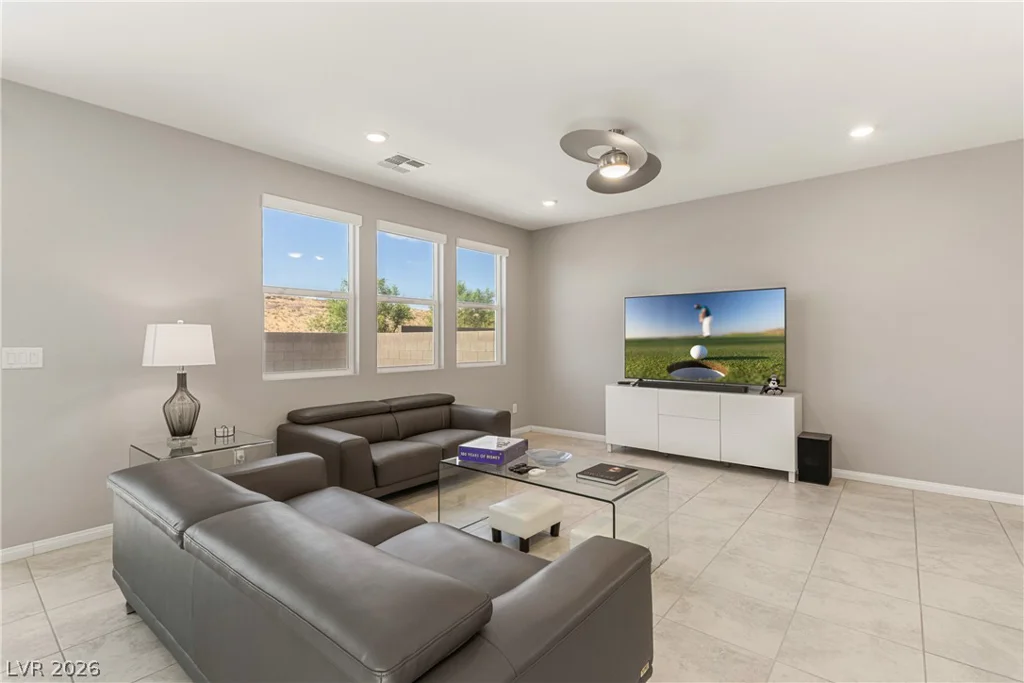 9717 Manchester Peak, Las Vegas, NV 89178