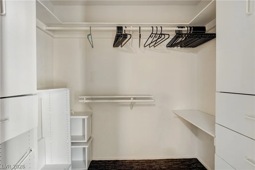 672 Los Feliz, Las Vegas, NV 89110
