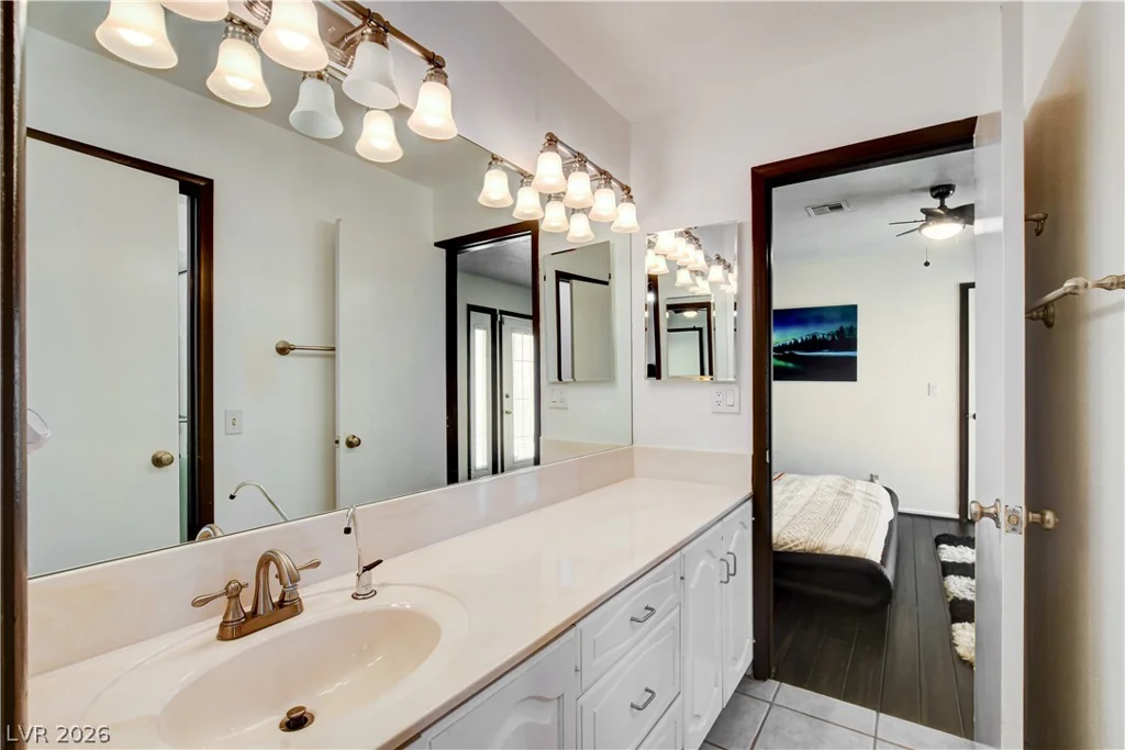 672 Los Feliz, Las Vegas, NV 89110