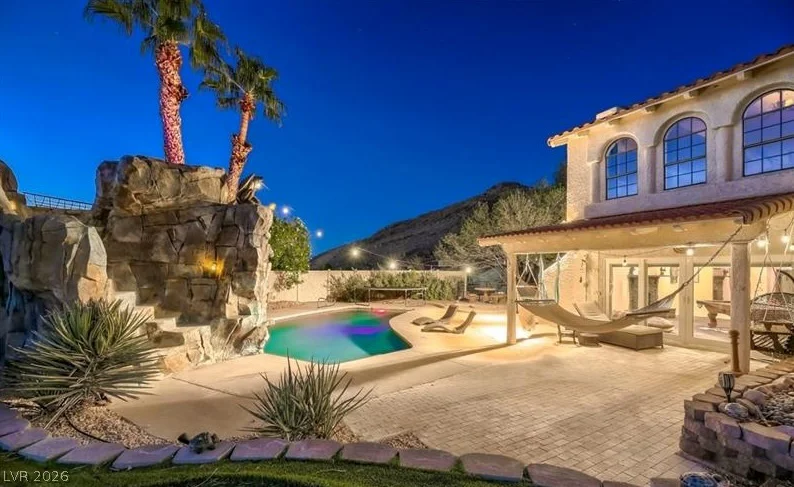 672 Los Feliz, Las Vegas, NV 89110