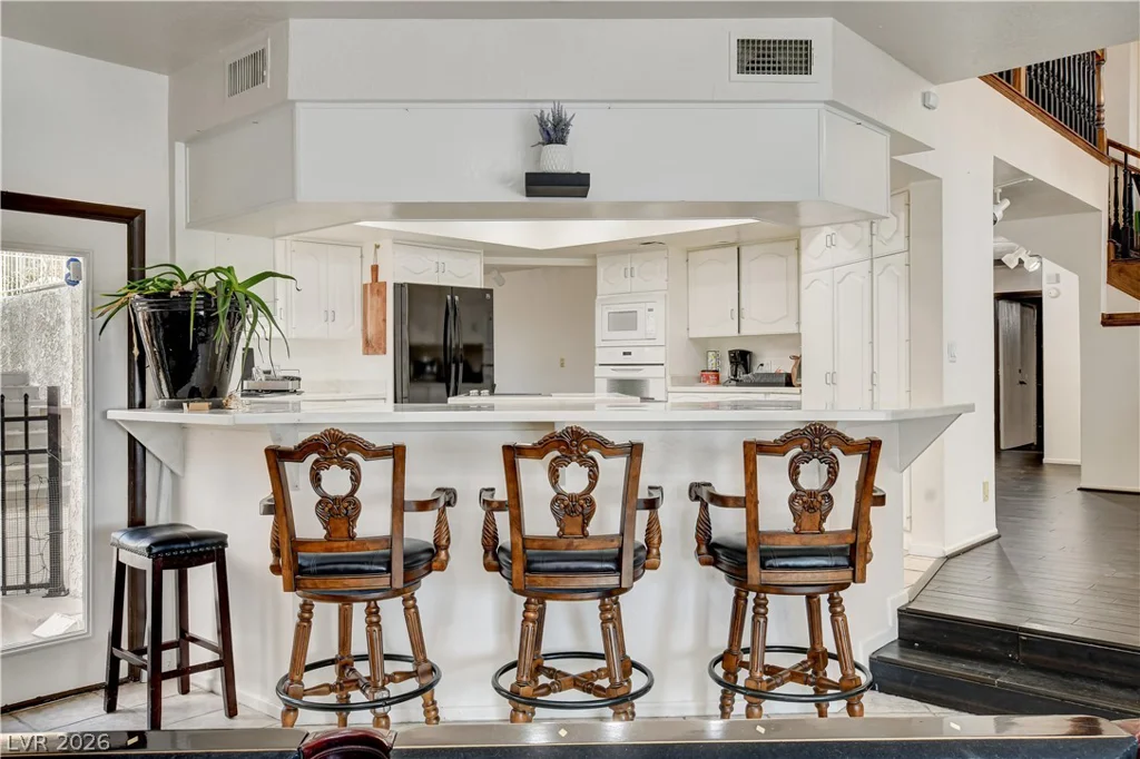 672 Los Feliz, Las Vegas, NV 89110