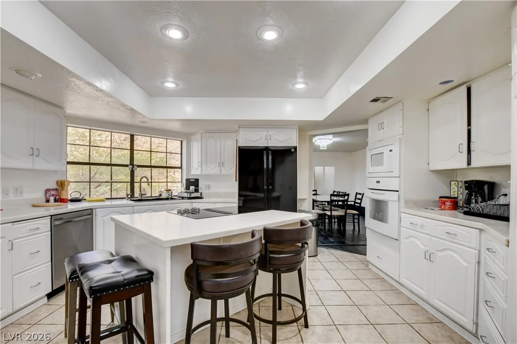 672 Los Feliz, Las Vegas, NV 89110