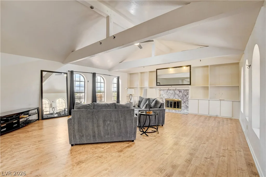 672 Los Feliz, Las Vegas, NV 89110