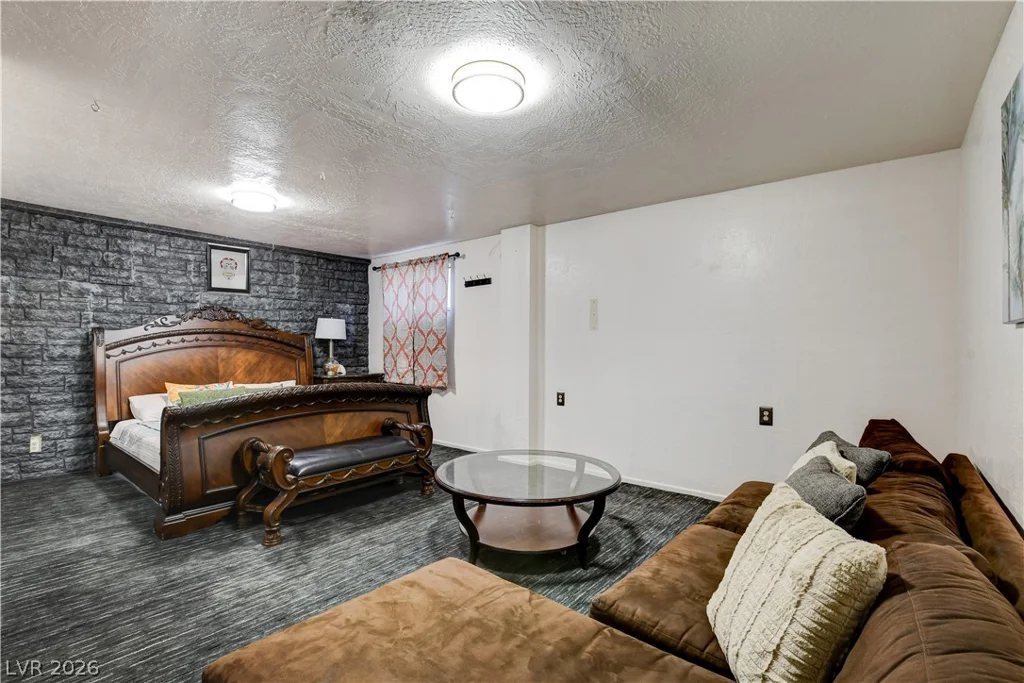 672 Los Feliz, Las Vegas, NV 89110