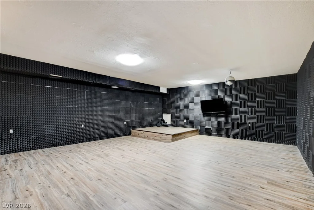 672 Los Feliz, Las Vegas, NV 89110