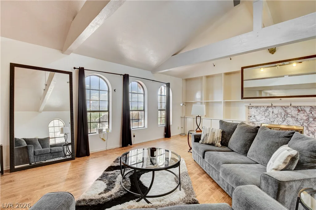 672 Los Feliz, Las Vegas, NV 89110