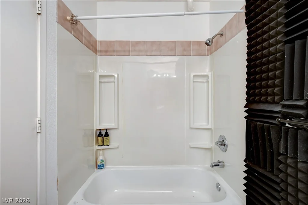 672 Los Feliz, Las Vegas, NV 89110