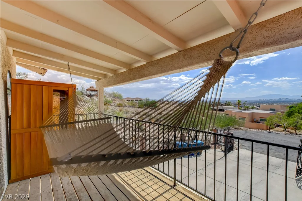 672 Los Feliz, Las Vegas, NV 89110