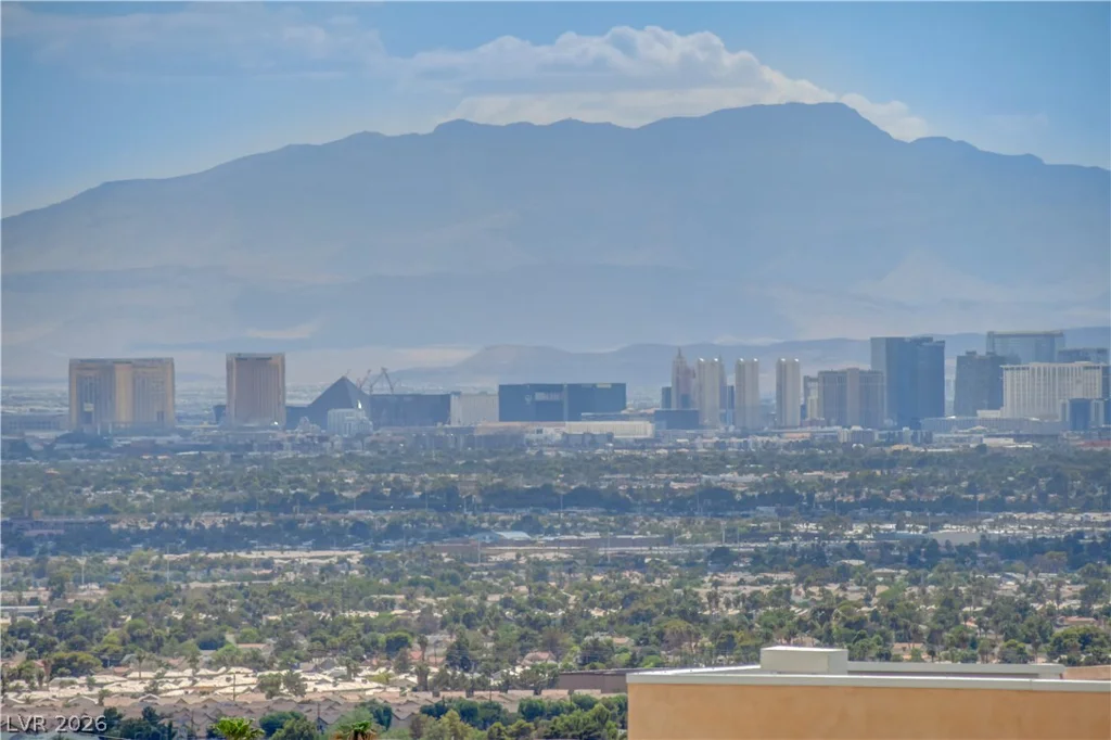 672 Los Feliz, Las Vegas, NV 89110