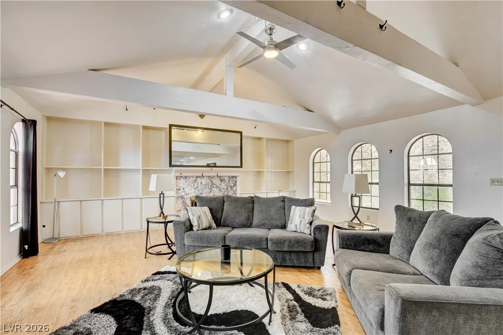 672 Los Feliz, Las Vegas, NV 89110