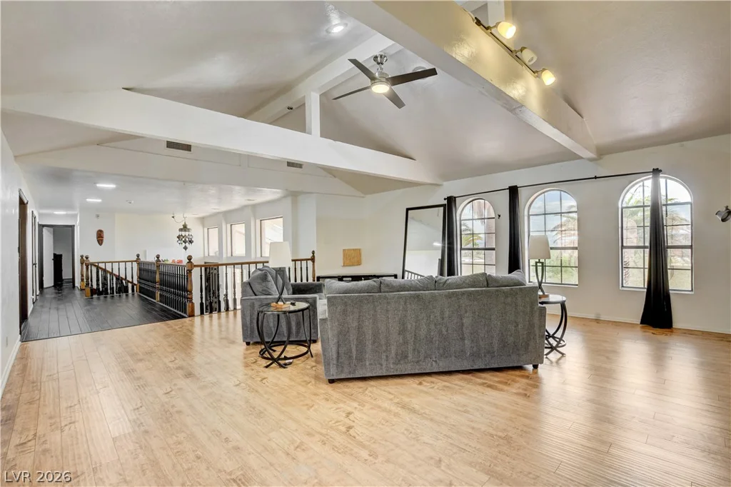 672 Los Feliz, Las Vegas, NV 89110