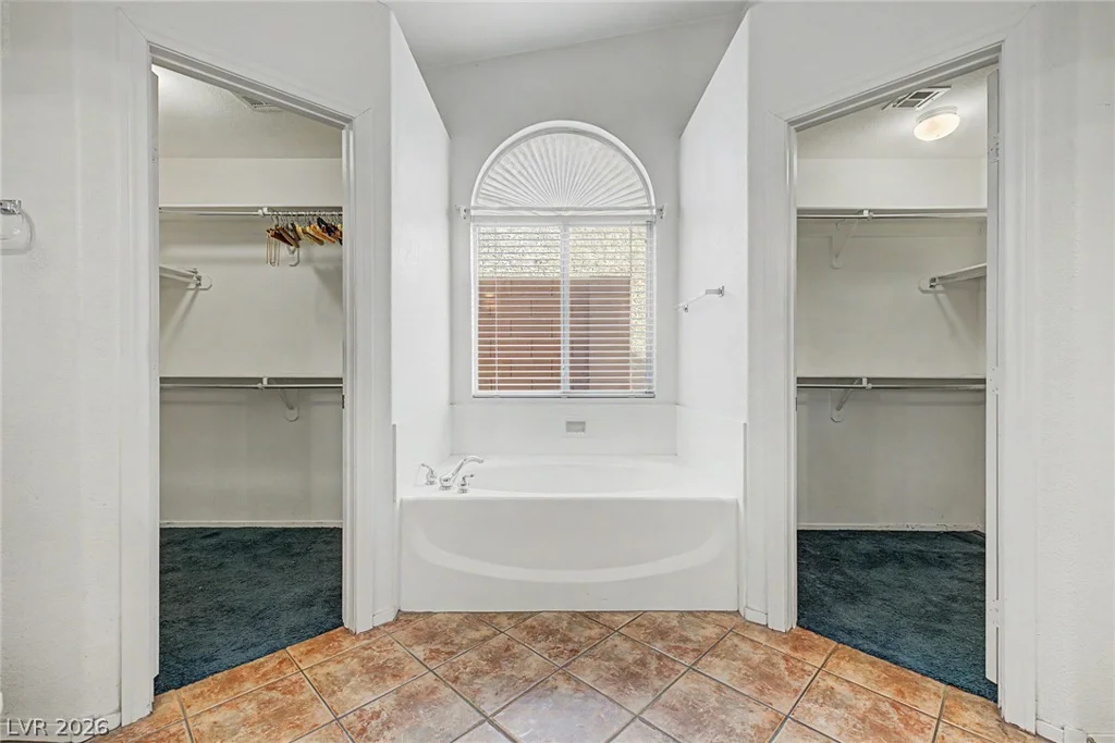 1164 Mirage Lake, Henderson, NV 89052