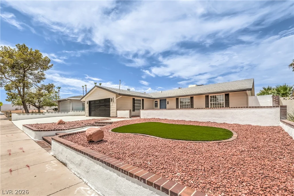 4060 Harmon, Las Vegas, NV 89121